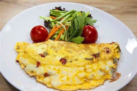 Pratik Kaşarlı Omlet Tarifi Kaşarlı Omlet Nasıl Yapılır Malzemeleri