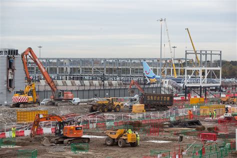 Video | Progress on Manchester Airport's £1bn expansion | New Civil