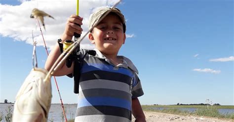 Gran Concurso De Pesca Infantil En La Laguna De Rocha