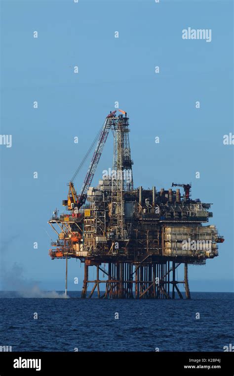 North sea oil production platform hi-res stock photography and images ...