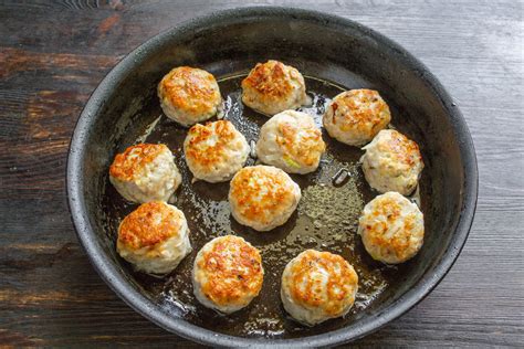 Суп со шпинатом и фрикадельками — Кулинарные рецепты с фото