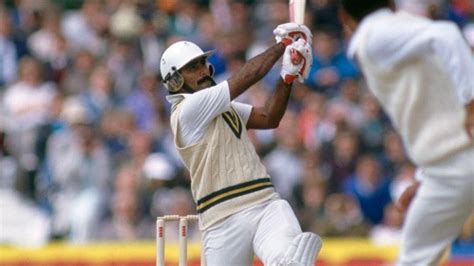 On This Day WATCH Javed Miandad S Last Ball Six Clinch Austral Asia