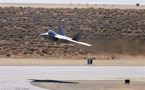 USAF F-22A Raptor Take Off | Defence Forum & Military Photos - DefenceTalk