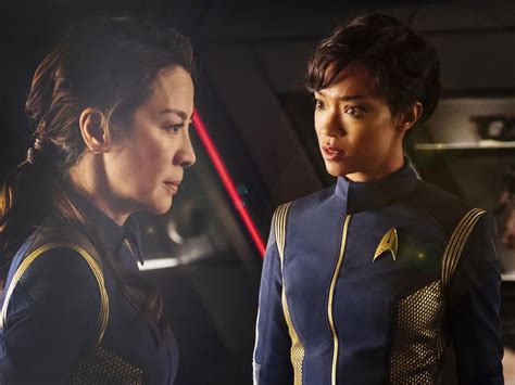 Star Trek Discovery Photo Michelle Yeoh Sonequa Martin Green 293