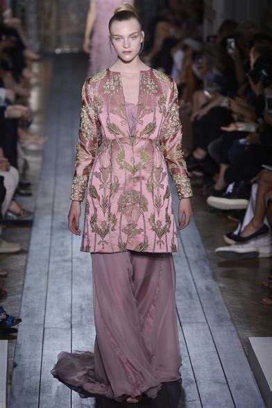 Sfilata Valentino Parigi Alta Moda Autunno Inverno 2012 13 Vogue