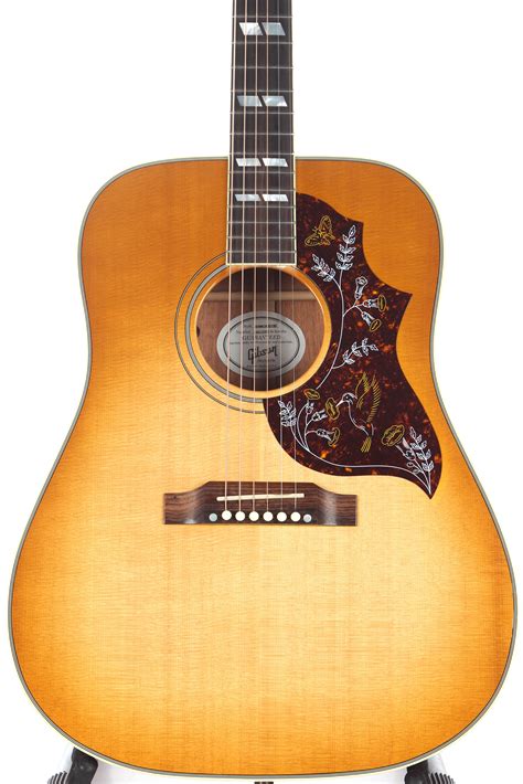 2012 Gibson Hummingbird Acoustic Electric Guitar | Guitar Chimp