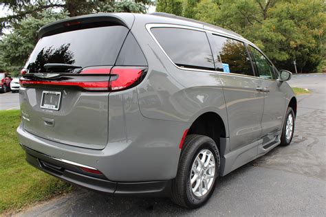 Ceramic Grey Chrysler Pacifica Touring L With Braunability Xt R