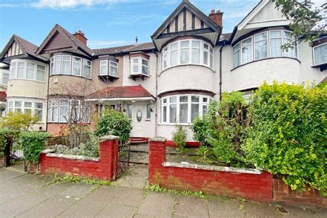 Homes For Sale In Victoria Road Ruislip Manor Ruislip Ha4 Buy