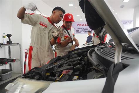 Libur Nataru Toyota Hadirkan Posko Siaga Jam Di Lima Titik