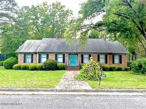 Laurinburg, NC Real Estate - Laurinburg Homes for Sale | realtor.com®