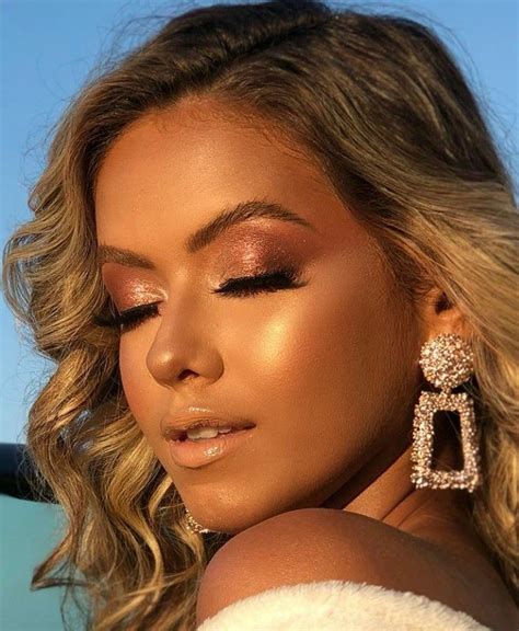 Glow Makeup Maquiagem Pele Bronzeada Cabelo Curto Para Casamento