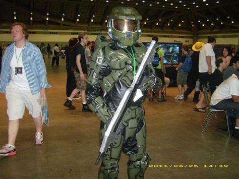 Halo's Master Chief Cosplay by GamerZone18 on DeviantArt