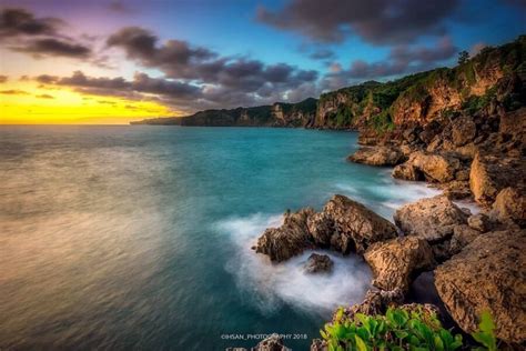 Foto Pantai Di Jogja - Sunset from Kesirat Beach ...