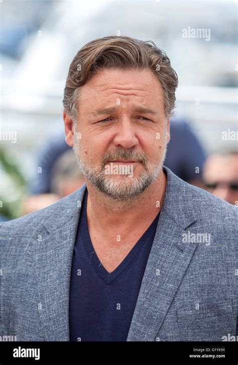 Russell Crowe Actor The Nice Guys Photocall Th Cannes Film