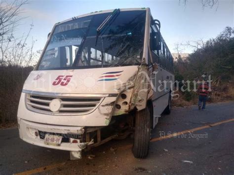 Dos camiones chocan de frente en Badeba hay más de 20 lesionados El