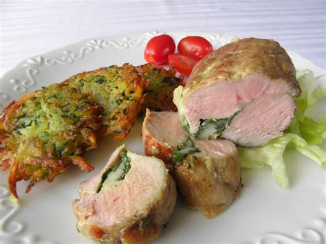 Vepřová panenka s medvědím česnekem a mozzarellou recept Apetit Recepty