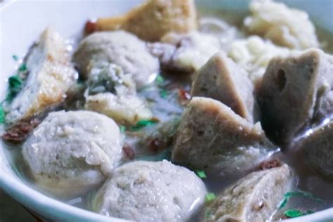 Pencinta Bakso Wajib Coba 5 Tempat Bakso Terlezat Di Karawang