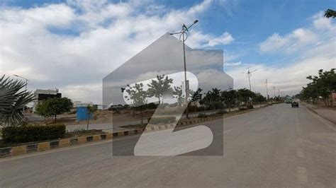 Highly Desirable Marla Residential Plot Available In Royal City Royal