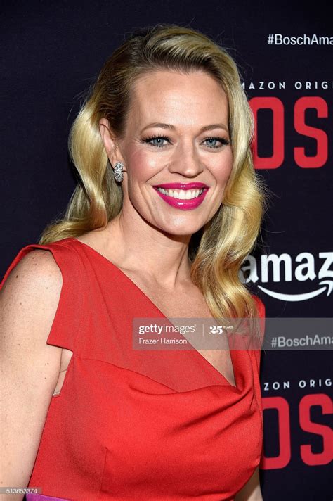 Actress Jeri Ryan arrives at the Premiere Of Amazon's "Bosch" Season... | Jeri ryan, Braless ...