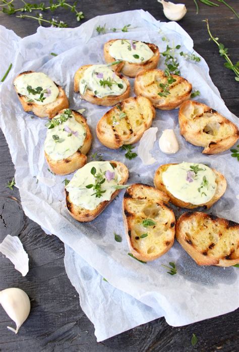 Whipped Goat Cheese Crostini Recipe • Ciaoflorentina