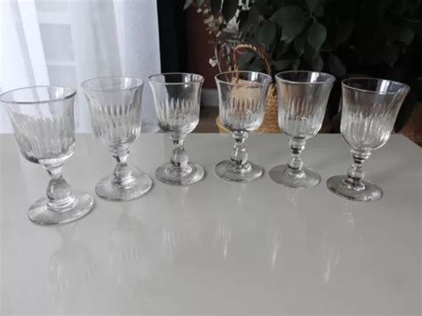 Anciens Verres A Vin Blanc En Cristal De Baccarat Mod Le Tulipe Ht