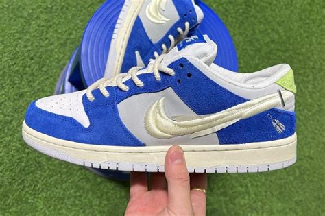 率先近賞 Fly Streetwear X Nike Sb Dunk Low 聯名鞋款 Hypebeast