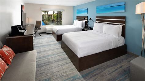 Spacious Guestrooms Long Beach | The Cove Hotel