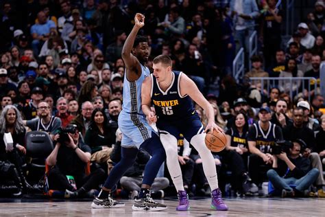 Nikola Jokić Leads the Shorthanded Nuggets to a Landslide Victory