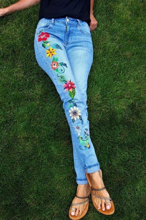 Pin By Lirosas Fashion Corp On Cosas De Casa Floral Jeans Blue Jeans