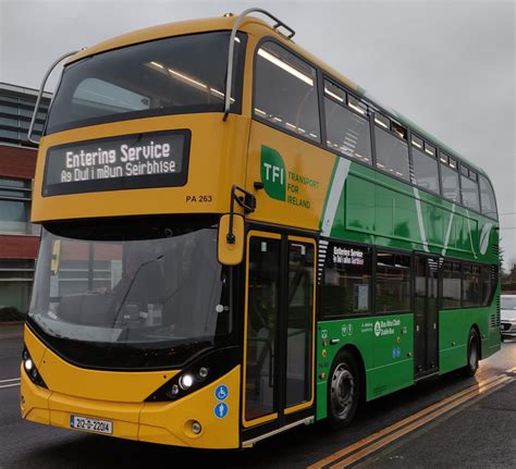 Kierowca Dublin Bus zaskarżył decyzję o zwolnieniu za korzystanie z