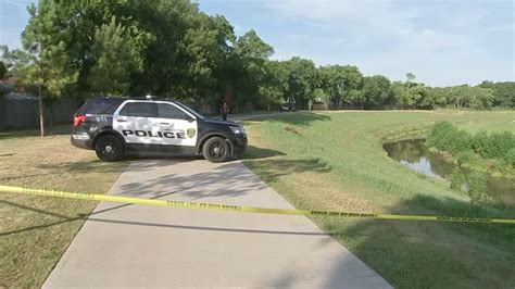 Body Found Floating In Nw Houston Bayou Abc13 Houston