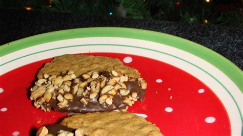 Chocolate Dipped Peanut Butter Cookies Recipe - Food.com