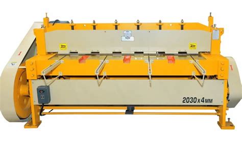 Metal Sheet Shearing Machine 2030 X 4 Mm Harihar Power Shearing