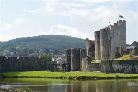 Opening Hours - Caerphilly Castle (Caerphilly)