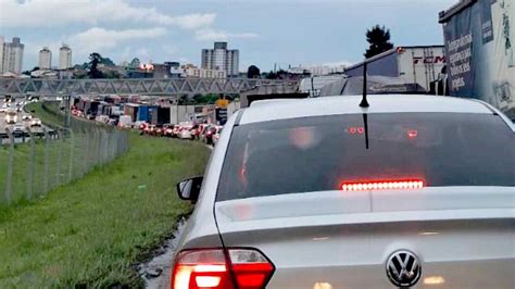 Agora motoristas enfrentam trânsito carregado de mais de 2 horas no