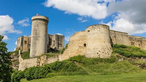 Medieval Walled Towns, Fortresses & Castles in Normandy