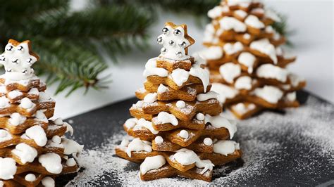 Shortbread Christmas Trees White Wings