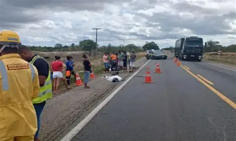 Homem Morre Em Acidente Envolvendo Moto E Carreta