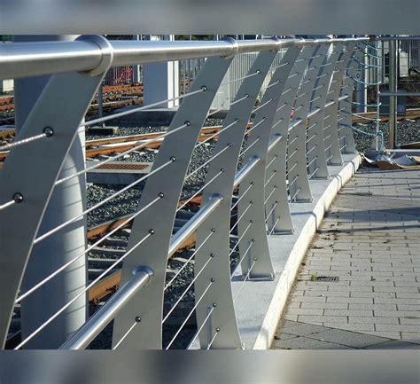 Light Rail Balustrade Curved Stainless Steel Balustrade Kent