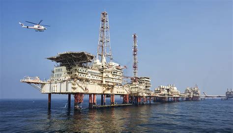 Adnoc Aramco Qatargas Top Offshore Contracts In The Middle East