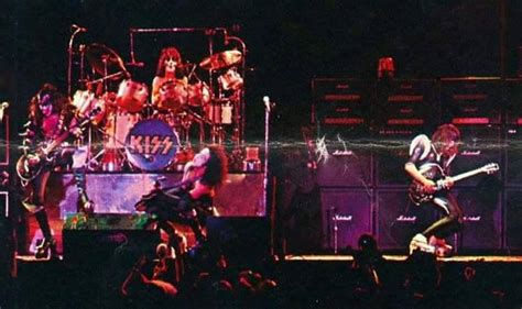 Kiss ~long Island New Yorkdecember 31 1975 Nassau Veterans Memorial Coliseum Alive Tour