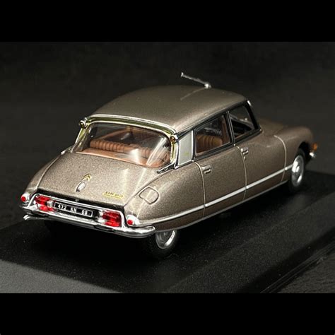 Citroën DS23 Pallas 1972 Brun Scarabée 1 43 Norev 158075