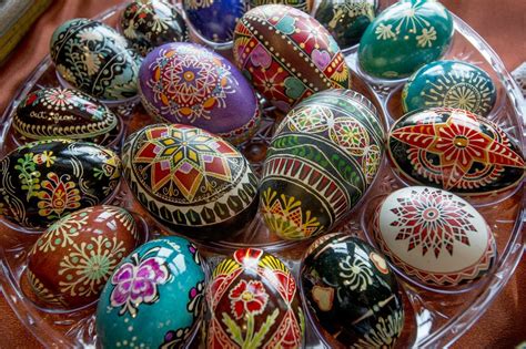 Learn Kraslice The Czech Folk Style Of Egg Decorating At The Castle