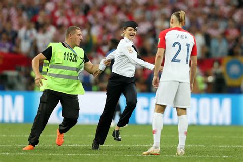 En Fotos La Invasión De Campo Durante La Final Del Mundial Obra Del