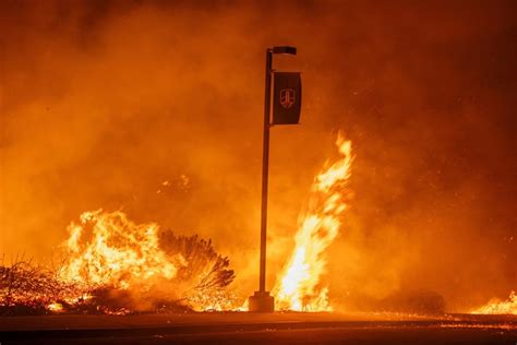 Malibu Franklin Fire: About 20% contained, some residents can return ...