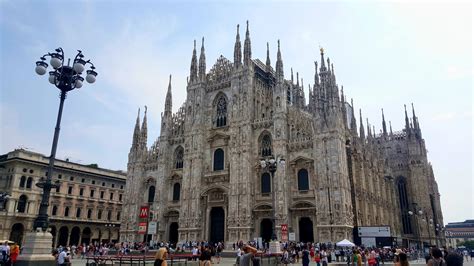 The Milan Cathedral by Numbers - Sightseeing Scientist