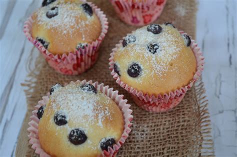 muffinki z borówką przepis PrzyslijPrzepis pl