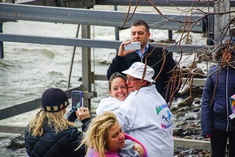 Aurora Polar Bears Host 29th New Years Day Polar Plunge