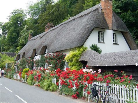 20 Gorgeous English Thatched Cottages - EnglandExplore