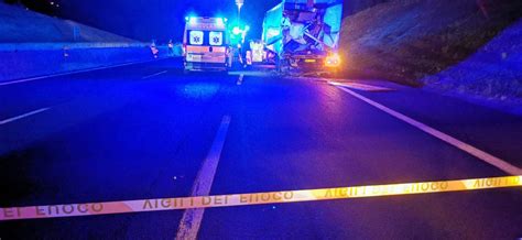 Incidente In A A Cassino Autostrada Chiusa Notizie Dall Italia